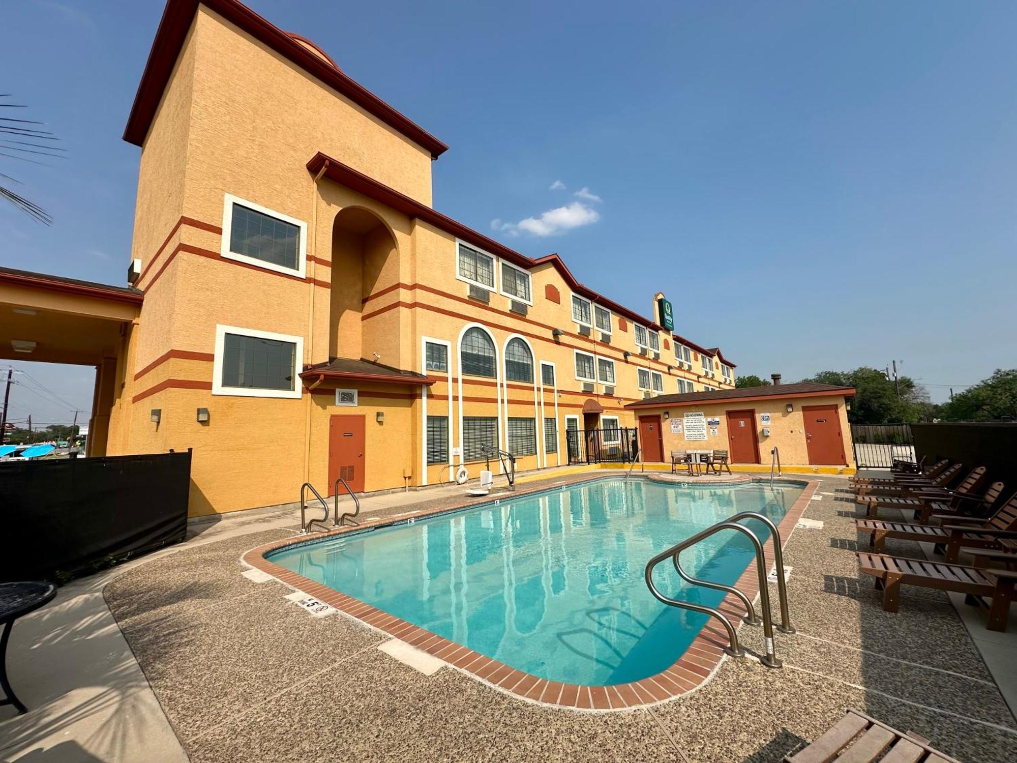 Quality Suites Сан-Антонио Экстерьер фото